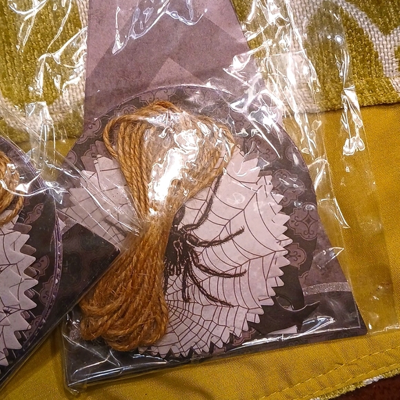 🍂🎃 Halloween Stamp, Sticker, & Party Decorations Set - Picture 6 of 11